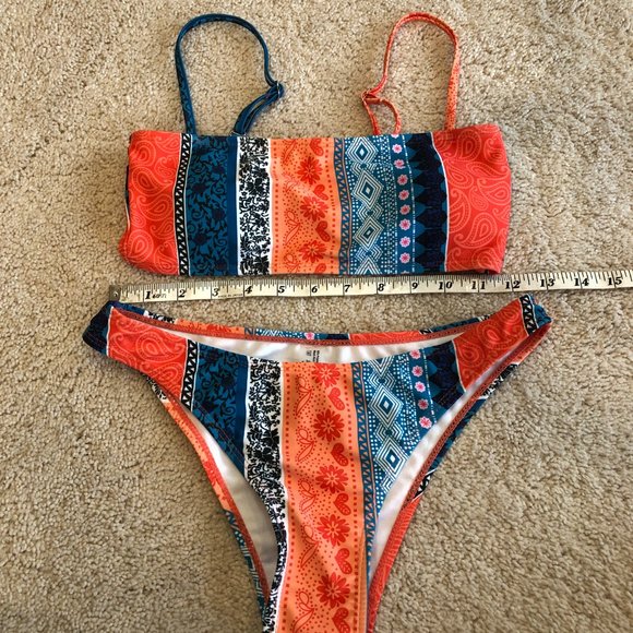 NWOT Bright Multi-Color Bikini with Strap Adjustable Top & Cheeky Bottoms - Picture 9 of 9